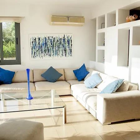 Infinite Blu Villa *